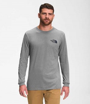 Camiseta The North Face TNF™ Sleeve Hit Hombre Gris Azul Marino | 3475609-OG