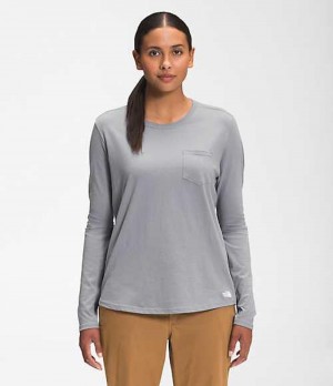 Camiseta The North Face Woodmont Mujer Gris | 2697043-JE